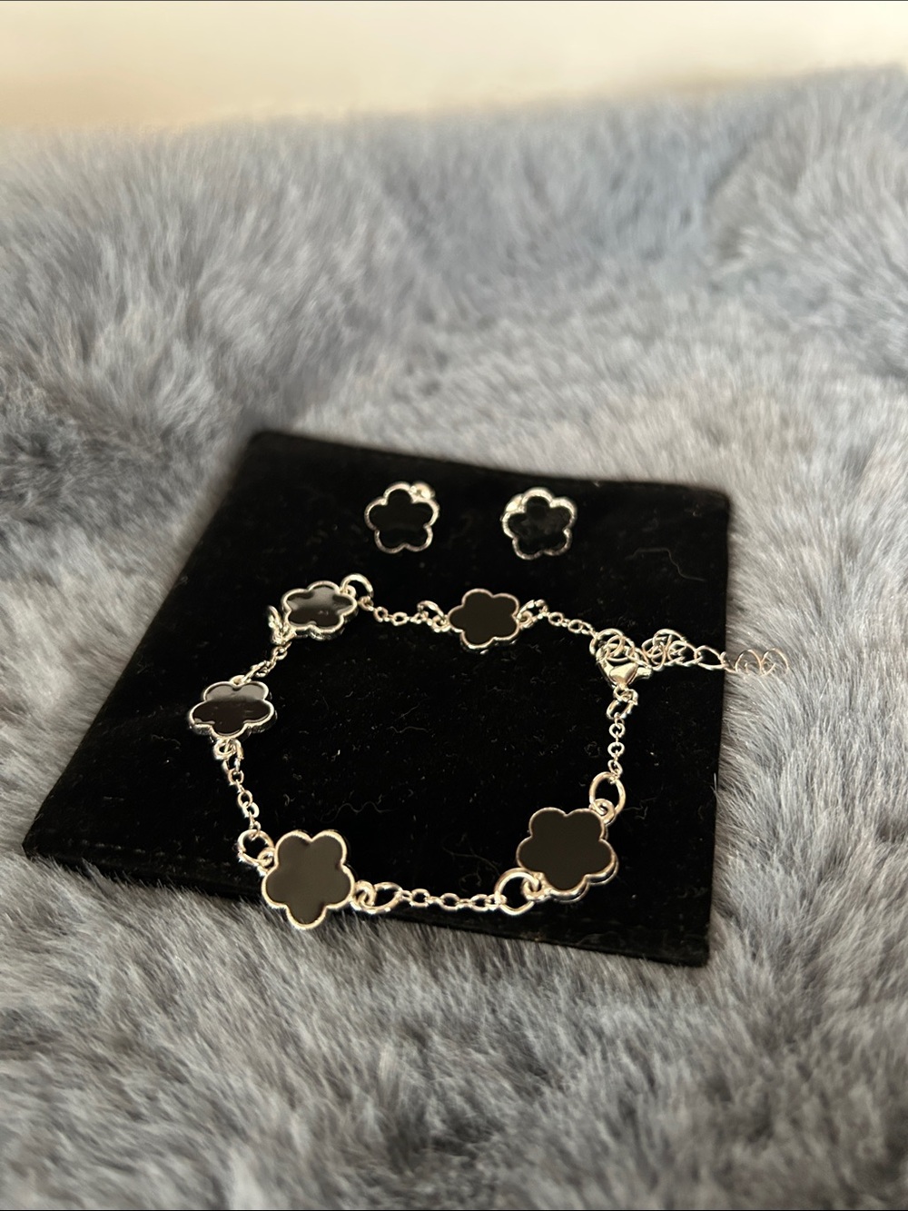 Stainless Steel Silver Black Clover Link Bracelet and Stud Earrings Set